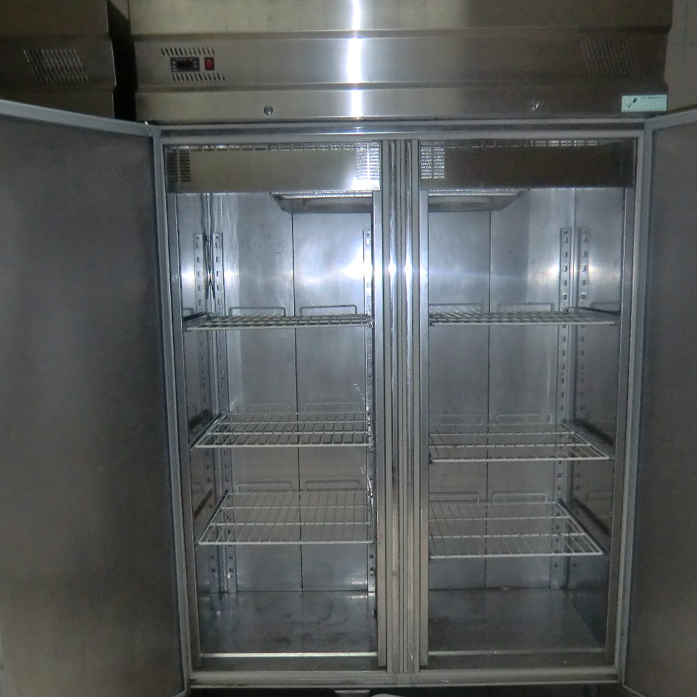 Frigo professionnel deux portes 